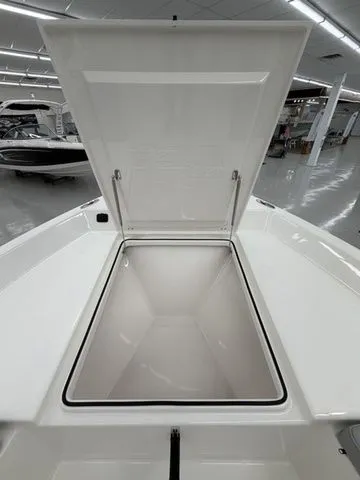 Slide: The Image of Bay Rider 239 Bay Rider 2026 - 6