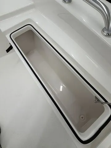 Slide: The Image of Bay Rider 239 Bay Rider 2026 - 9