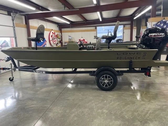 The Image of Lowe Roughneck Side Console RX1760 SC 2026 - undefined