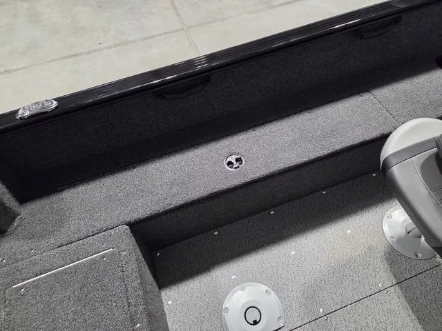 Slide: The Image of Lund 1650 Rebel XL SS 2026 - 10