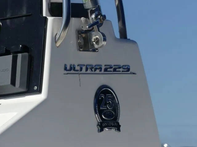 Slide: The Image of Sea Hunt Ultra 229 2021 - 8