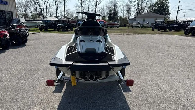 Slide: The Image of Yamaha FX Cruiser HO 2025 - 13