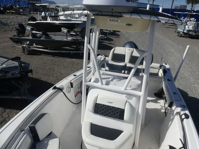 Slide: The Image of Tidewater 210 LXF 2023 - 14
