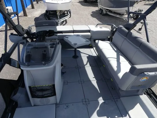 Slide: The Image of Sea-Doo Switch Sport 18 2022 - 10