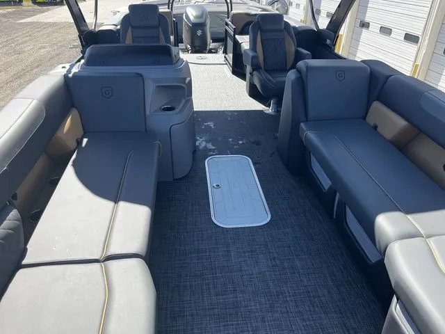 Slide: The Image of Godfrey SW 2286 Split Bench W/ Co-Captain Chair 2026 - 21