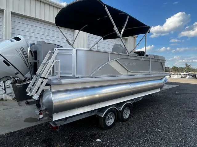 Slide: The Image of Godfrey SW 2286 Split Bench W/ Co-Captain Chair 2026 - 3