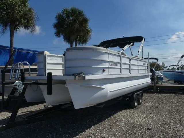 The Image of Lexington 523 2022 - undefined