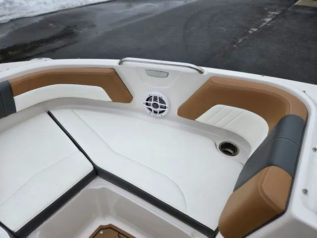 Slide: The Image of Chaparral 21 SSi 2023 - 19