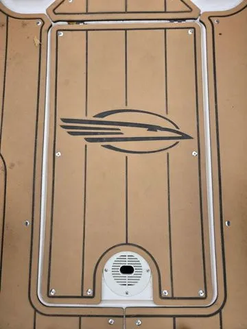 Slide: The Image of Chaparral 21 SSi 2023 - 35