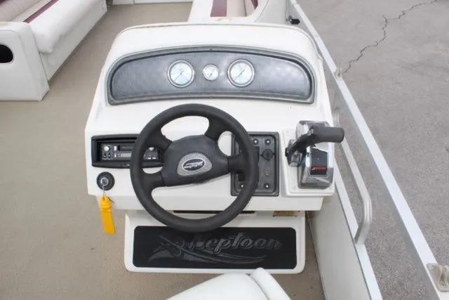 Slide: The Image of JC Mfg. Inc. DOLPHIN D24 2002 - 13