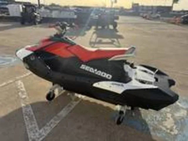 Slide: The Image of Sea-Doo Spark™Trixx for 3 Rotax® 900 ACE™ - 90 iBR and Aud 2026 - 5