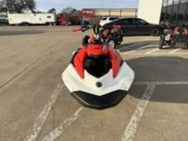 Slide: The Image of Sea-Doo Spark™Trixx for 3 Rotax® 900 ACE™ - 90 iBR and Aud 2026 - 8