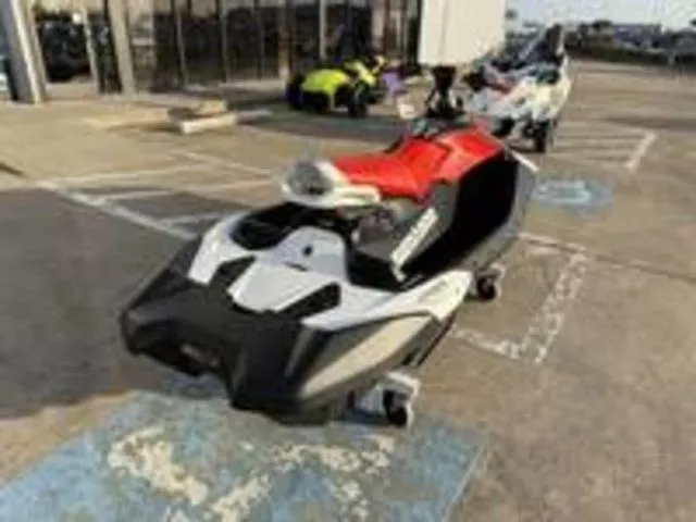 Slide: The Image of Sea-Doo Spark™Trixx for 3 Rotax® 900 ACE™ - 90 iBR and Aud 2026 - 9