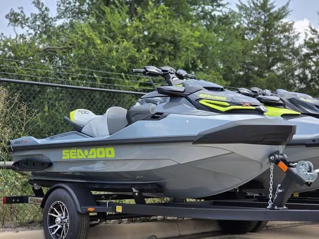 The Image of Sea-Doo RXT-X 2026 - 1