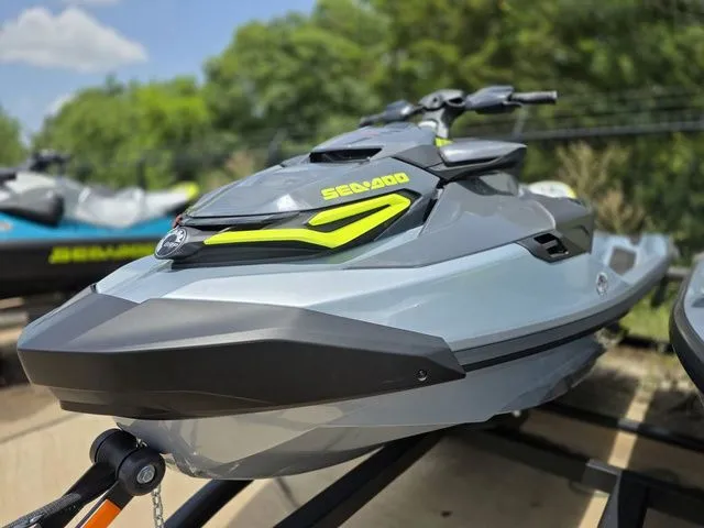 Slide: The Image of Sea-Doo RXT-X 2026 - 7