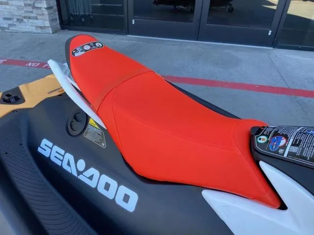 Slide: The Image of Sea-Doo Spark 2026 - 10