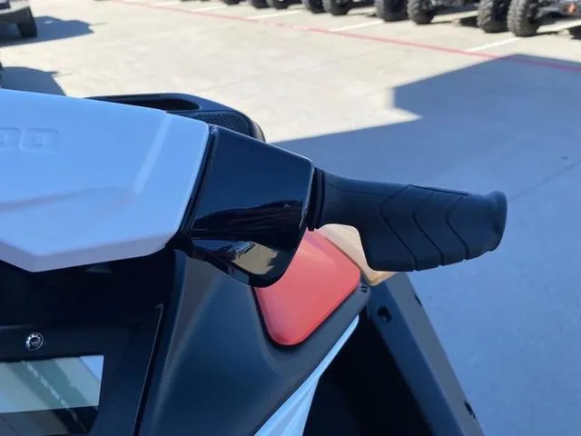 Slide: The Image of Sea-Doo Spark 2026 - 12