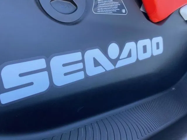Slide: The Image of Sea-Doo Spark 2026 - 19
