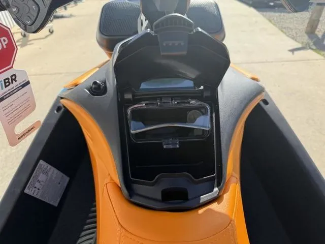 Slide: The Image of Sea-Doo Spark Trixx For 1 Rotax 900 ACE - 90 Ibr And Au 2026 - 10