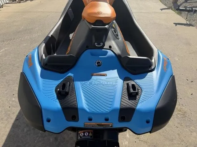 Slide: The Image of Sea-Doo Spark Trixx For 1 Rotax 900 ACE - 90 Ibr And Au 2026 - 7