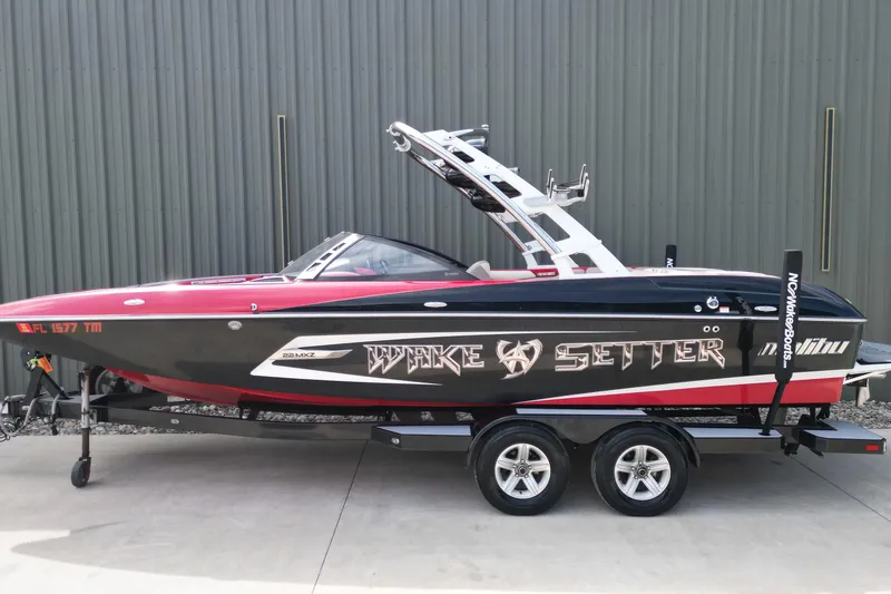 The Image of Malibu Wakesetter 22 MXZ 2012 - undefined