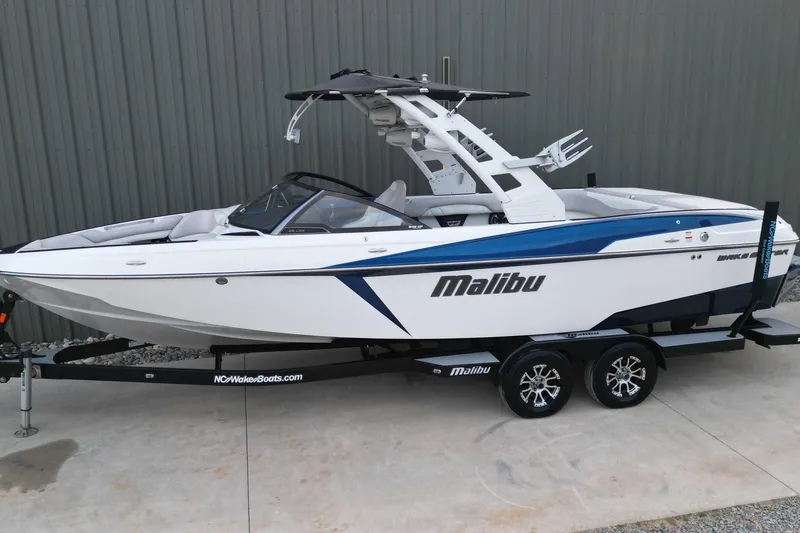 The Image of Malibu Wakesetter 25 LSV 2017 - undefined