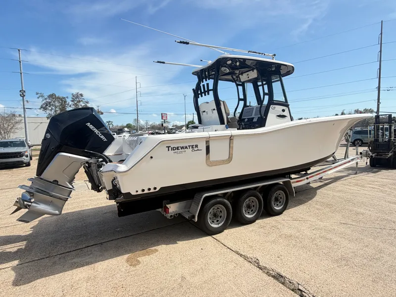 Slide: The Image of Tidewater 292 Adventure 2021 - 6