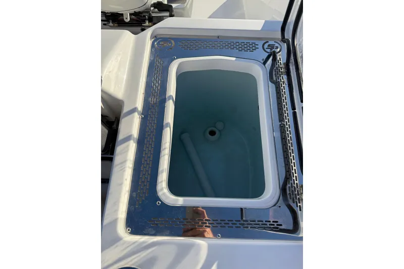 Slide: The Image of Livewell on 2026 Sea Pro 292 DLX boat, featuring sleek design and functionality. - 5
