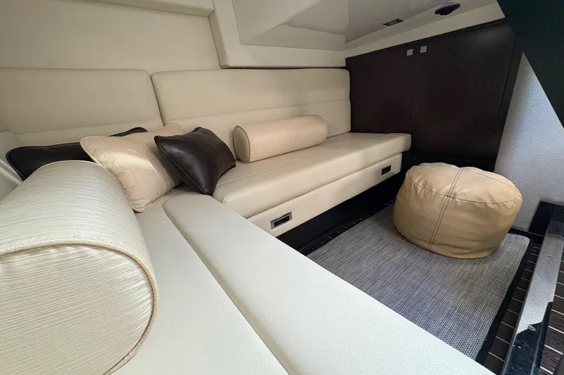 Slide: The Image of Salon - 25