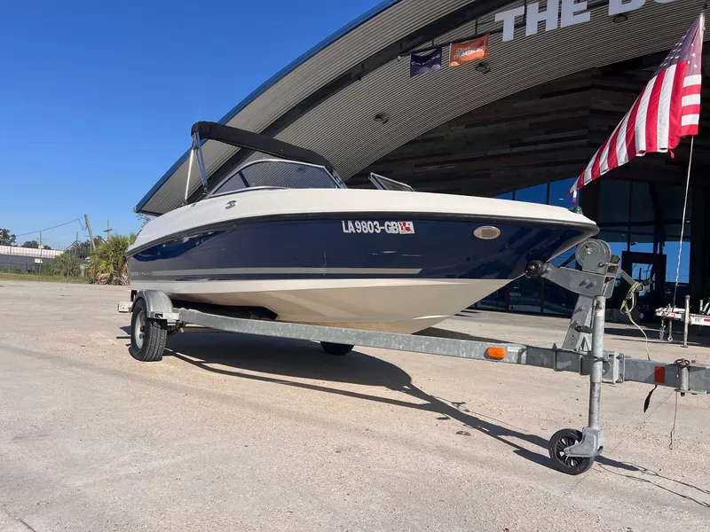 Slide: The Image of Bayliner 175 Bowrider 2014 - 6