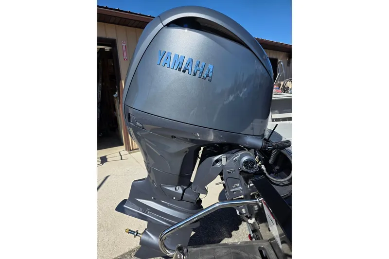 Slide: The Image of 2026 Smoker Craft Avenger 188 HD Pro with Yamaha outboard motor. - 4