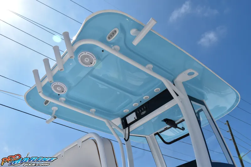 Slide: The Image of 2019 Sea Hunt Ultra 275 SE boat roof with speakers. - 14