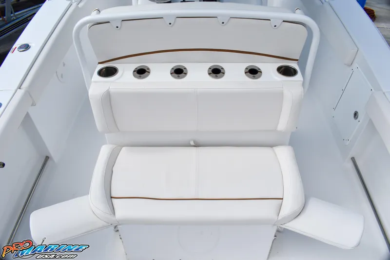 Slide: The Image of Rear seating of 2019 Sea Hunt Ultra 275 SE boat. - 21