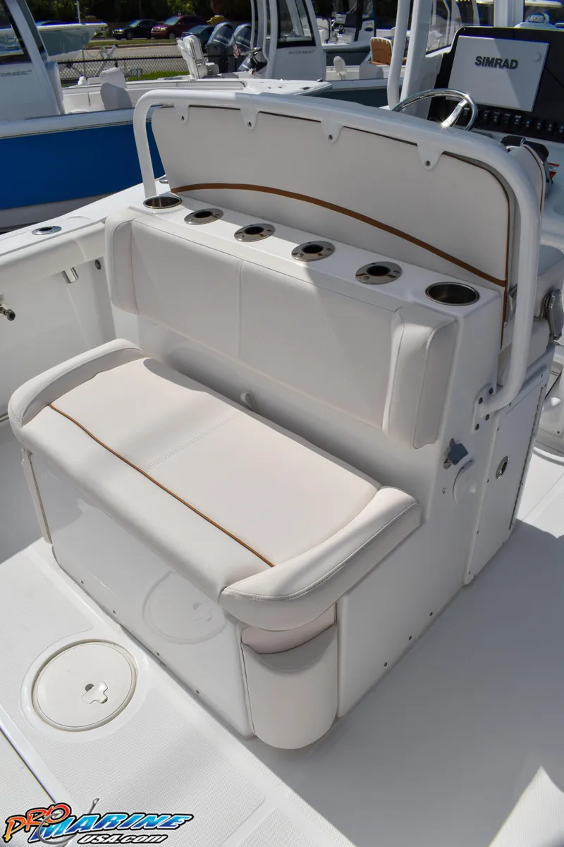Slide: The Image of Interior of Sea Hunt Ultra 275 SE boat, year 2019. - 22