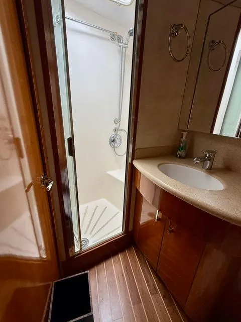 Slide: The Image of Hatteras 55 Convertible 2002 - 75