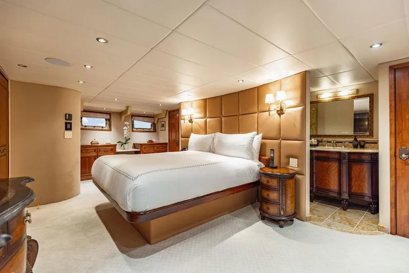 Slide: The Image of Luxurious yacht interior with kitchen and dining area, Crystal Yachts 2009. - 16