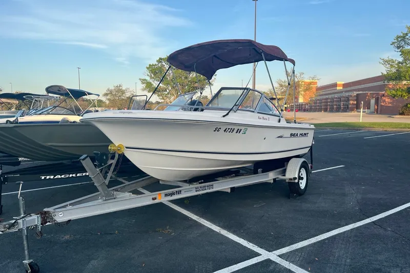 The Image of Sea Hunt Escape 175 2006 - undefined