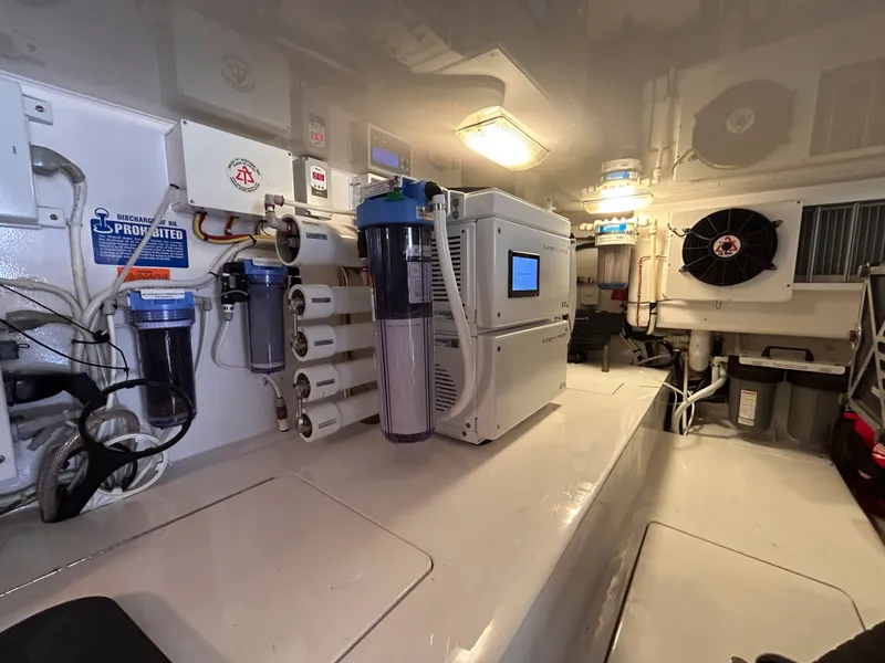 Slide: The Image of Interior of a 2014 Viking ENC FB with technical equipment. - 25