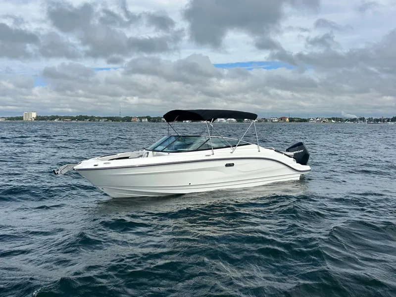 Slide: The Image of Sea Ray SLX 260 Outboard 2026 - 2