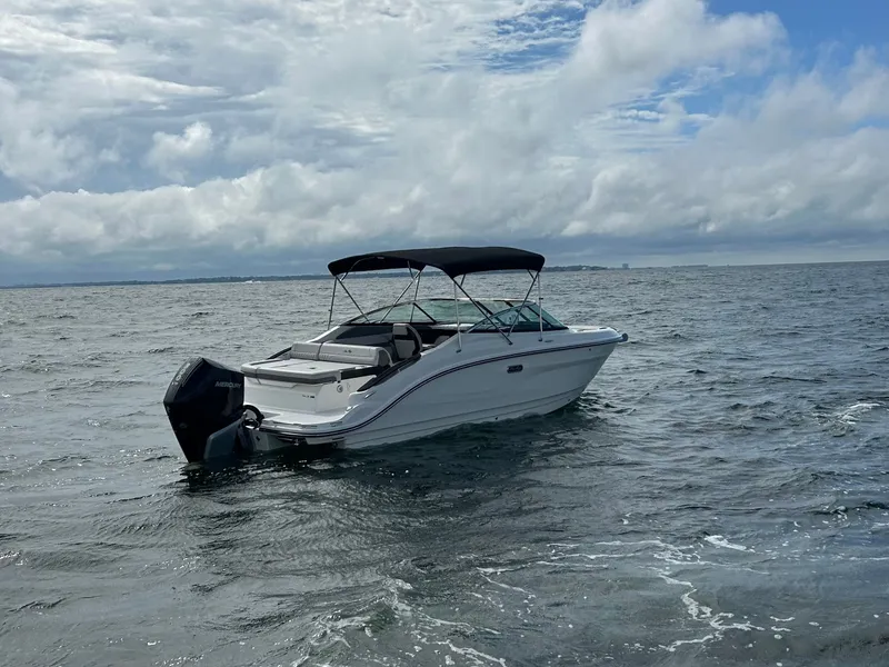 Slide: The Image of Sea Ray SLX 260 Outboard 2026 - 8