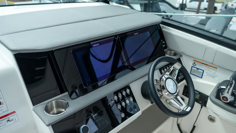 Slide: The Image of Sea Ray Sundancer 320 Outboard 2026 - 20