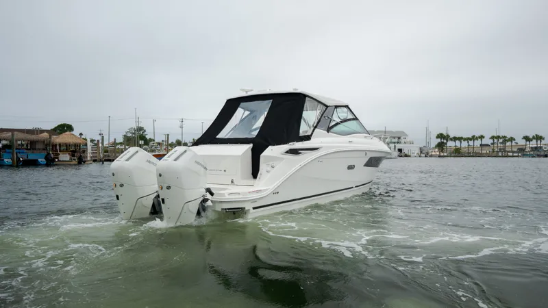 Slide: The Image of Sea Ray Sundancer 320 Outboard 2026 - 3
