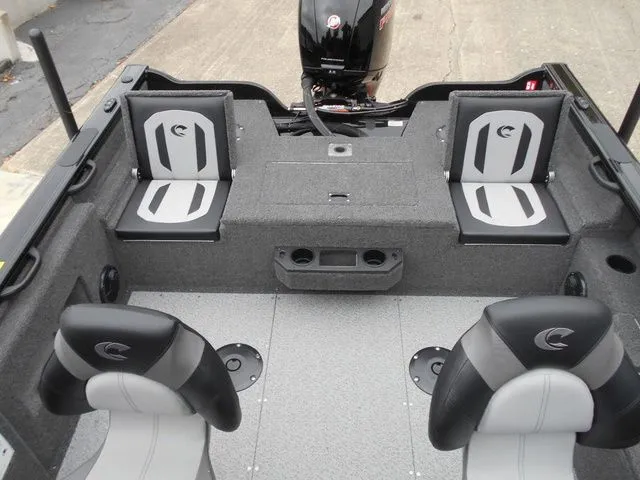 Slide: The Image of Crestliner 1850 Fish Hawk WT 2026 - 20