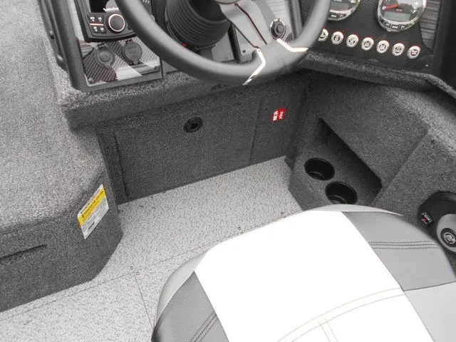 Slide: The Image of Crestliner 1850 Fish Hawk WT 2026 - 22