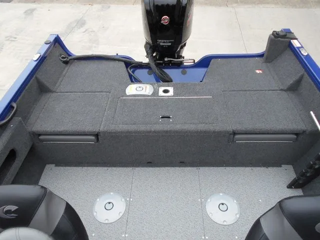 Slide: The Image of Crestliner 1750 Hawk 2026 - 12