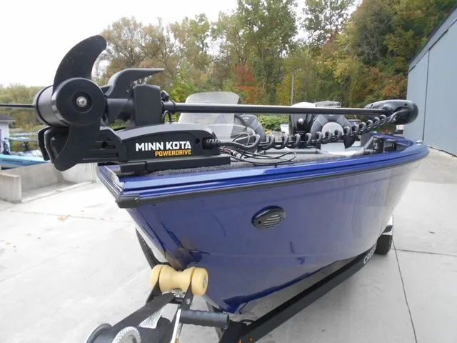 Slide: The Image of Crestliner 1750 Hawk 2026 - 4