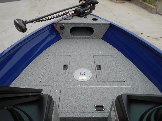 Slide: The Image of Crestliner 1650 Kodiak WT 2026 - 11