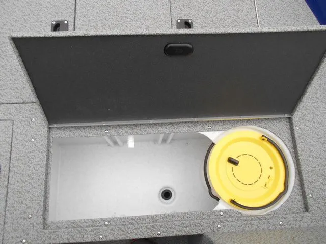 Slide: The Image of Crestliner 1650 Kodiak WT 2026 - 12