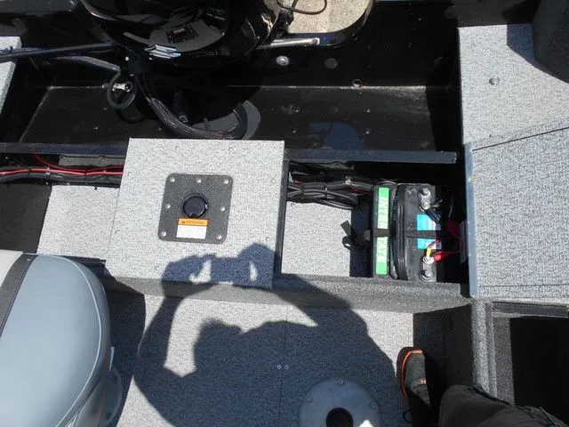 Slide: The Image of Alumacraft Classic 165 Sport 2022 - 12