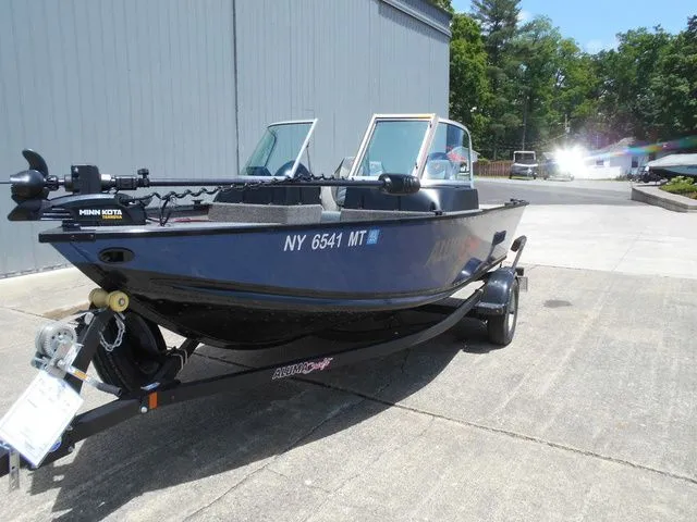 Slide: The Image of Alumacraft Classic 165 Sport 2022 - 16